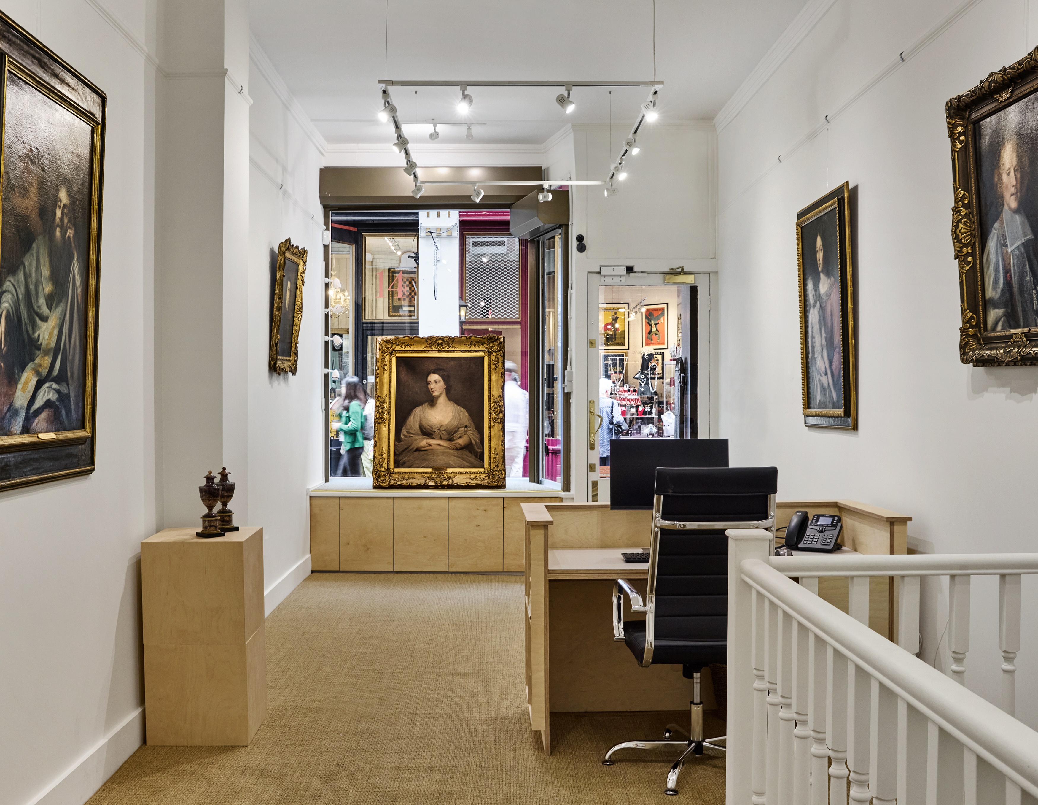 Selling Exhibitions